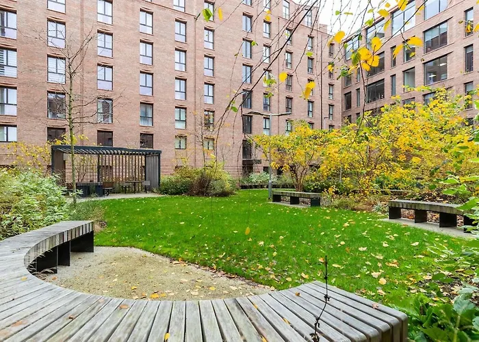 20 Hudson Quarter - Free Parking - City Centre
