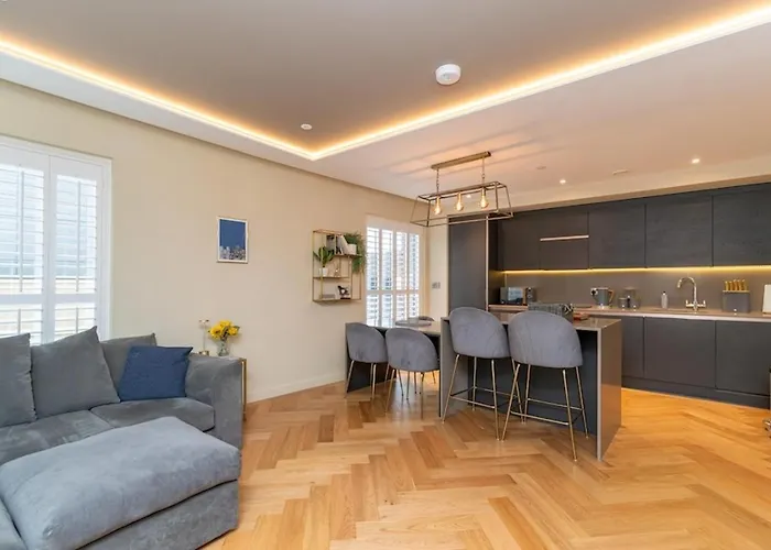 20 Hudson Quarter - Free Parking - City Centre