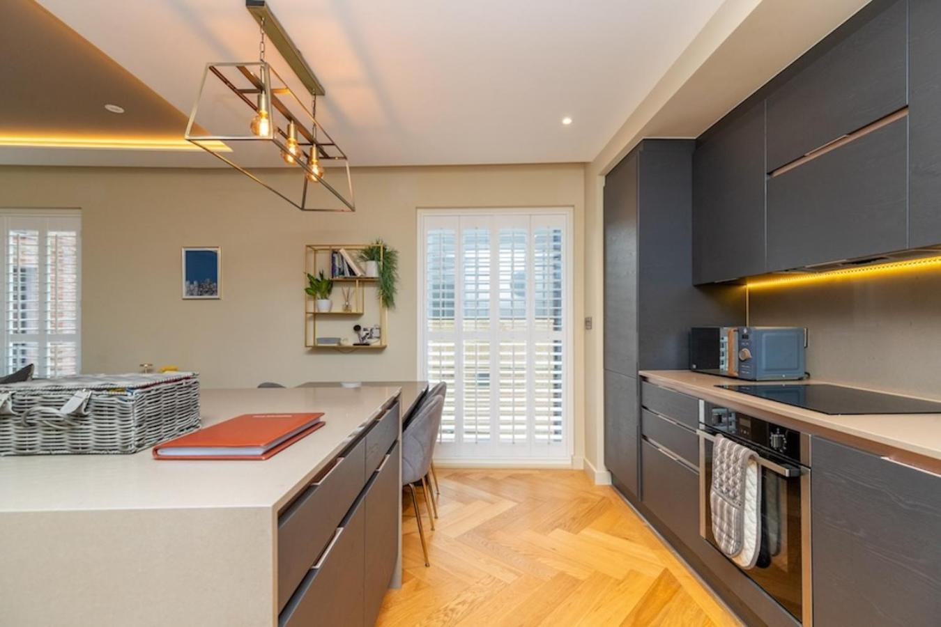 Apartment 20 Hudson Quarter - Free Parking - Centre *